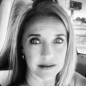 Meet your Posher, Hayley